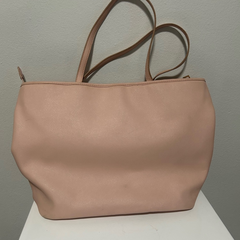 G by Guess Pink Tote Bag with Spacious Design